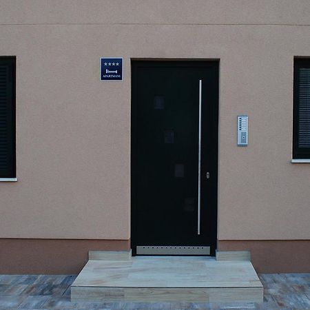 Apartments Dujic Трибунь Номер фото