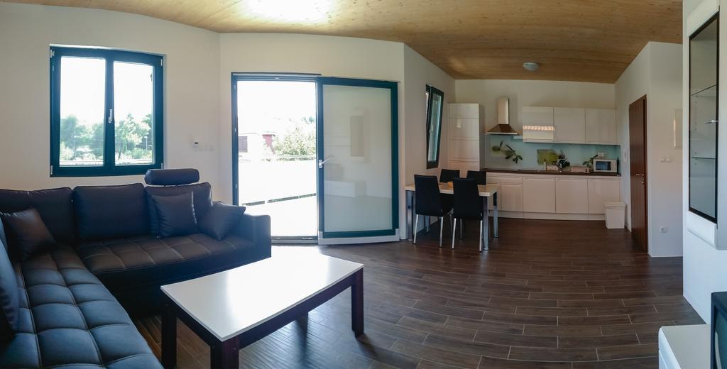 Apartments Dujic Трибунь Номер фото